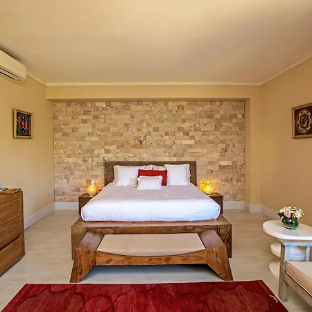 Kairaba فندق ألاتشاتي