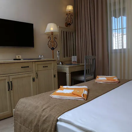 Kairaba ألاتشاتي